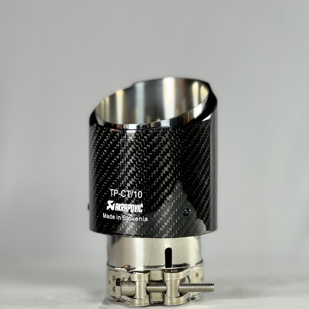 Akrapovic Exhaust Tip | Gloss Carbon Single Tip
