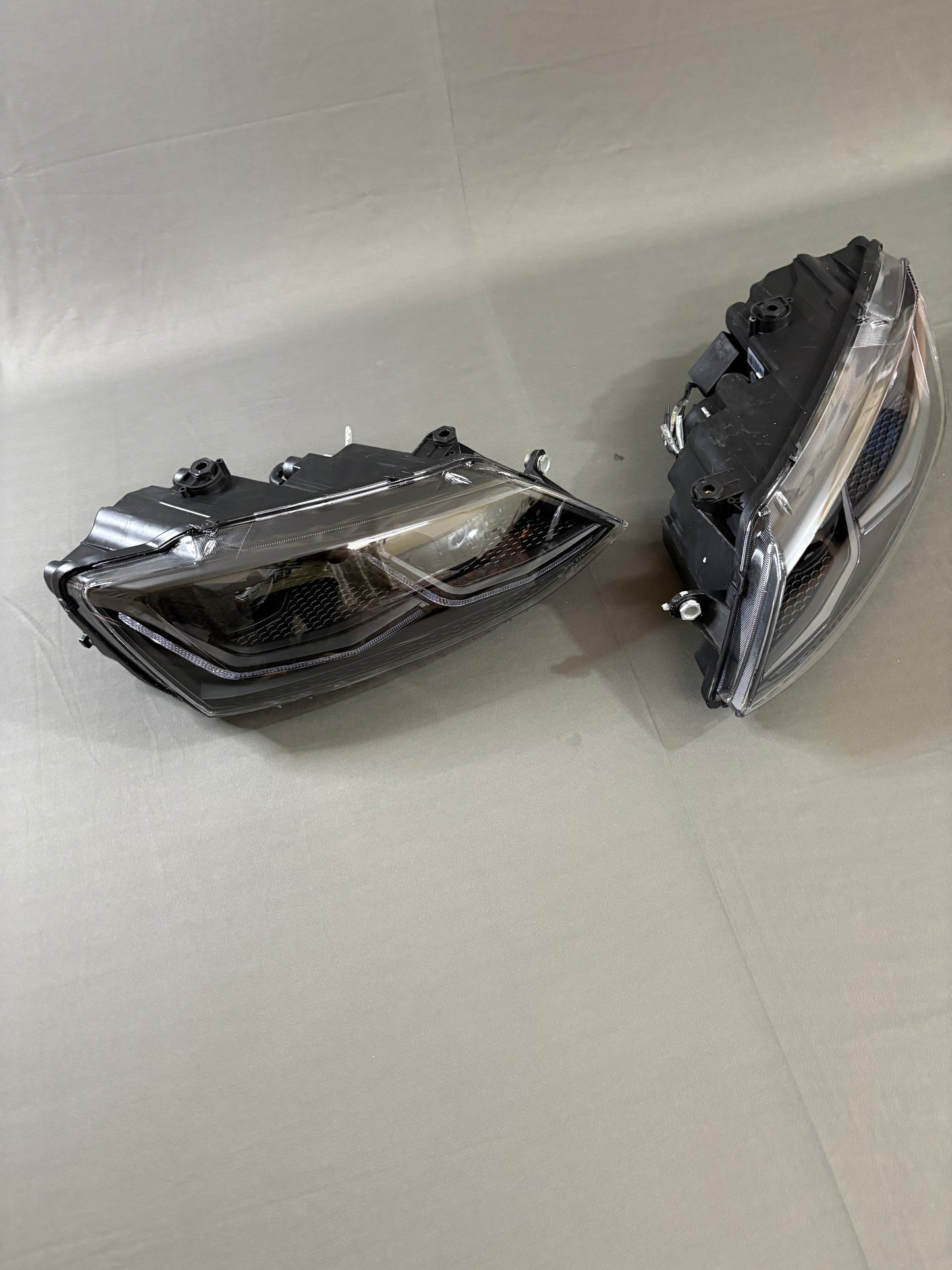 VW Jetta Golf Style LED Headlights