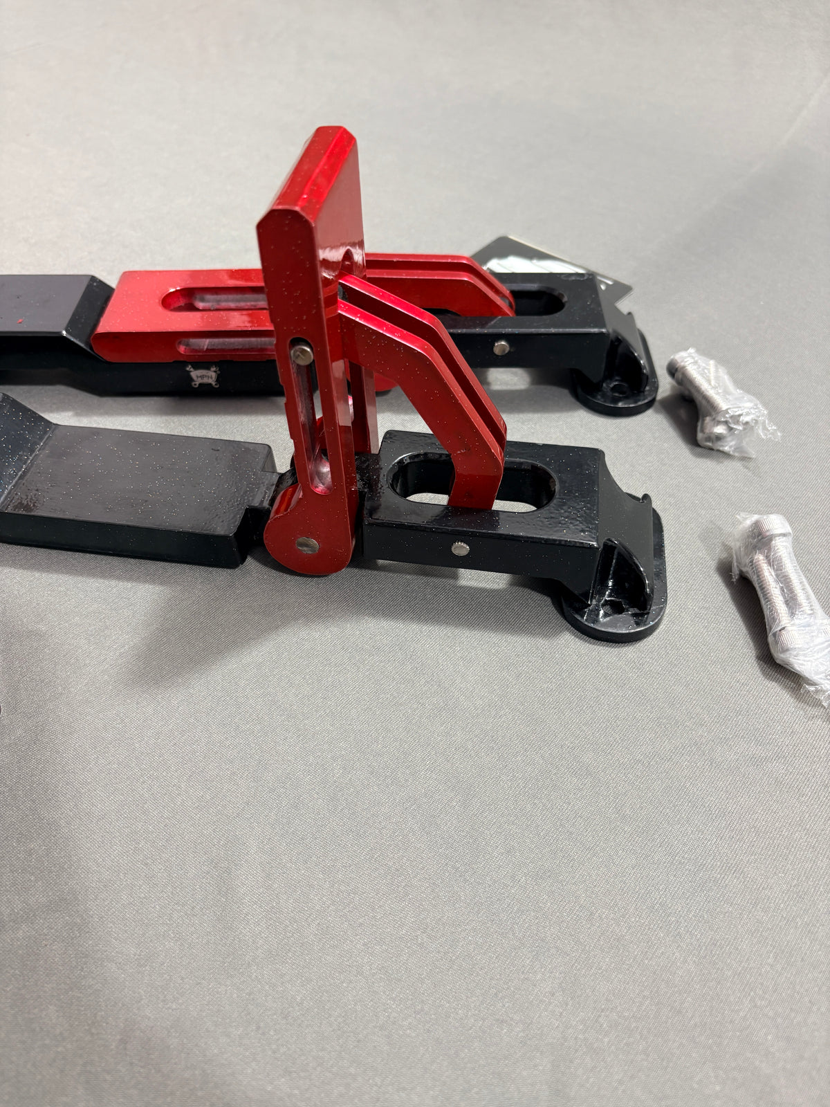 Mahindra Thar Door Hinge Step – Heavy-Duty Foldable Roof Access Step
