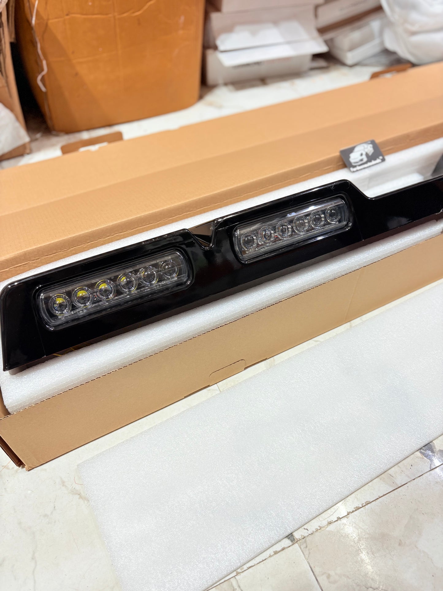 Thar defender style roof light