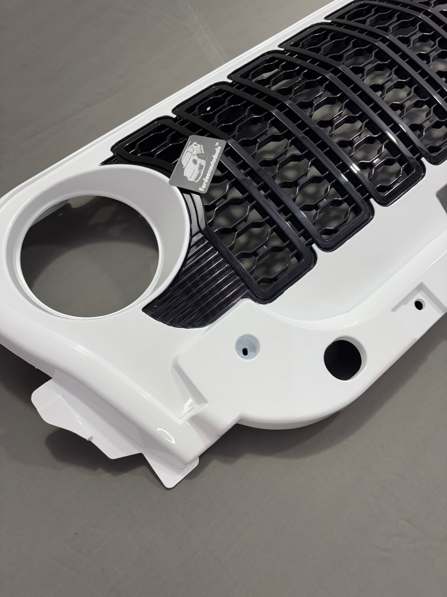 MAHINDRA THAR ROXX GRILL WRANGLER RUBICON STYLED 7 SLOTS ABS FRONT GRILL GLOSS BLACK FOR MAHINDRA THAR 2020