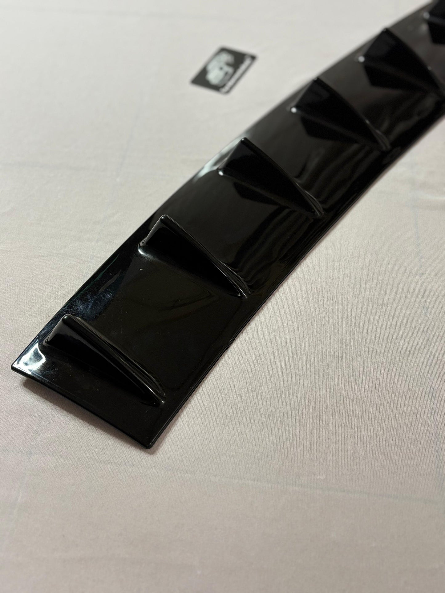 Universal 7 fin diffuser|Imported glossy black